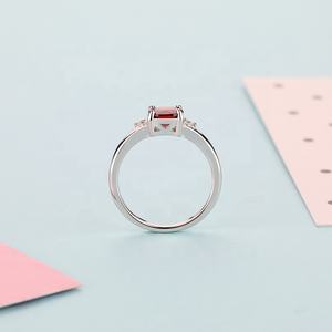 Joyería de moda personalizada Anillos de plata esterlina Diseños de piedra rubí Corte helado Piedras preciosas Anillos de compromiso de boda Plata 925 - Product Image 6