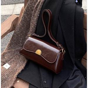 Offre Spéciale Niche Premium Sense Sacs De Luxe Femmes Mode Rétro Épaule Aisselle Sacs Simple Conception Épaule Sacs À Bandoulière - Product Image 3