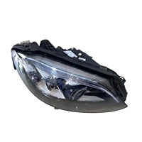 Phares LED multi-faisceaux géométriques W205, version européenne, modèle conduite à gauche