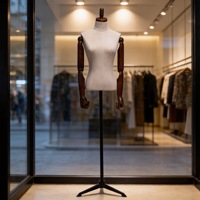 Bekleidungsgeschäft Schaufensterpuppen-Requisiten: Halbkörper-Damen-Schaufensterpuppen im koreanischen Stil mit Kopfmontage für Brautkleider aus GFK-Material HB10