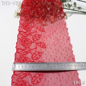 Bordatura in Pizzo Ricamato a Rete Rossa <span class=keywords><strong>da</strong></span> 18cm con Fiori di <span class=keywords><strong>Rosa</strong></span> per Abiti <span class=keywords><strong>da</strong></span> Donna, Lingerie e Cucito - Product Image 2