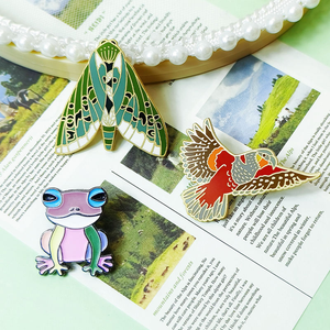 Broches de revers personnalisées en gros avec motif floral, broche en métal personnalisée, épingle en émail doux - Product Image 4