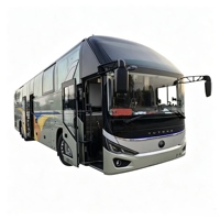 Bus de tourisme de luxe à 3 essieux 6137, personnalisable jusqu'à 75 places, 90 % neuf, faible kilométrage