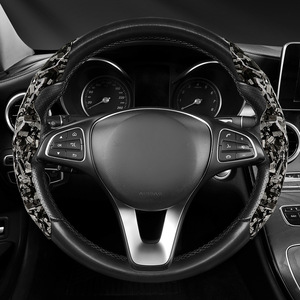 Ultrafino para todas las estaciones Universal verano antideslizante medio conjunto Clip-On hombres mujeres cubierta del <span class=keywords><strong>volante</strong></span> del coche grano de madera de arce de gama alta - Product Image 1