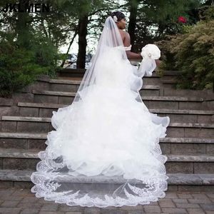 Nuovo Abito da Sposa Africano Stile Sirena con Spalle Scoperte, Applicazioni in Pizzo e Vita Aderente - Product Image 3