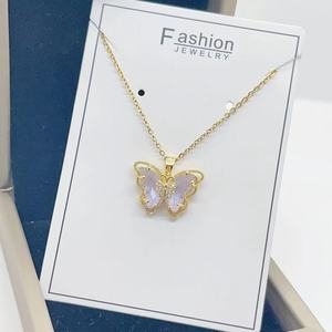 2025 mujeres moda gradiente mariposa nueva personalidad diseño colorido colgante collar - Product Image 2