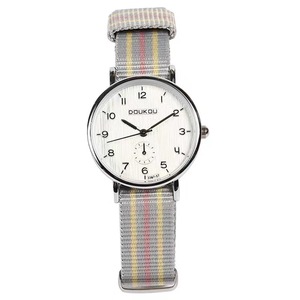 Montre pour femme, bracelet en toile, montre à quartz, montre étanche, montre tendance - Product Image 3
