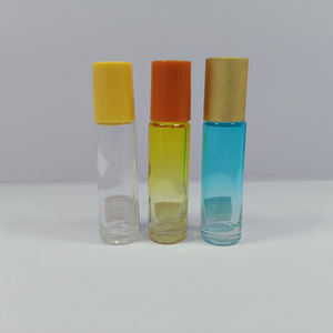 ODM ODM Vente en gros de flacons à bille en verre pour <span class=keywords><strong>parfum</strong></span> et huiles essentielles 5ml 10ml pour parfumeur - Product Image 2
