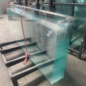 Verre trempé ultra-clair de 5 mm sur mesure, haute transmission lumineuse, faible teneur en fer, verre renforcé pour fenêtres et balustrades de bâtiment - Product Image 4