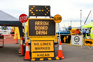 Pannelli Luminosi a Freccia LED Personalizzati per Veicoli, 15 Luci, Resistenti, Segnali Lampeggianti Destra/Sinistra per Avvertimento Traffico su Camion - Product Image 5