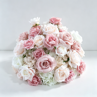 Rosa-Weiße Rosenblüten-Kugel als Tischdekoration, Hochwertige Künstliche Pomander-Kugel für Hochzeitsgang-Dekoration