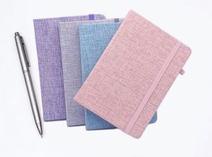 Carnet A5 personnalisé en tissu de lin avec logo, reliure cousue, pour bureau professionnel, impression personnalisée avec élastique et porte-stylo - Product Image 3