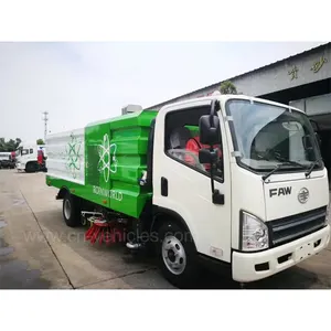 一汽柴油机120hp 3m宽道路清扫车真空吸气车