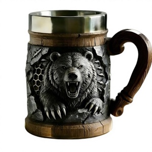 Jarra de Cerveza Pintada a Mano con Diseño Creativo de Oso Grizzly Norteamericano, Decoración para Bar en Casa, Regalo para Hombres - Product Image 1