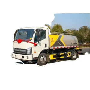 Factory and mining enterprises sell Futian diesel powered 4X2 water trucks for dust reduction and transportation
