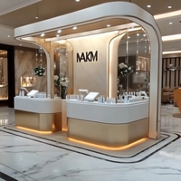 Design d'intérieur de magasin pour salon de beauté, mobilier en bois de style moderne, kiosque commercial, présentoir de soins de la peau, étagère