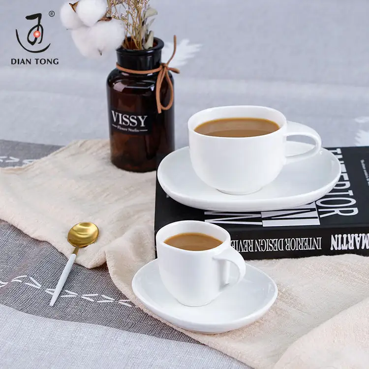 DianTong sıcak satış düz beyaz bisküvi espresso porselen kahve fincanları ve altlık seramik özel logo
