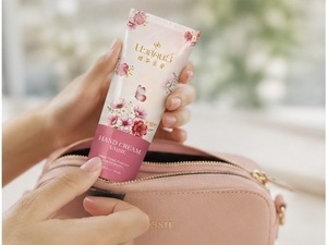 ครีมทามือนาวาสุขอน ลาสซี่ ไพรเวท เลเบล มินิแฮนด์ครีม ครีมบำรุงผิวสมุนไพรเพื่อการดูแลผิวมือทุกวัน - Product Image 6