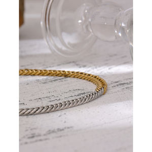 Collar JINYOU 691 con Textura Metálica Minimalista, Chapado en PVD de 18K, Cadena de Acero Inoxidable 316L - Product Image 2