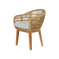 Table et chaises d'extérieur modernes Chaise de salle à manger empilable de luxe durable pour hôtel Ensemble de salle à manger en bois de teck Mobilier de jardin