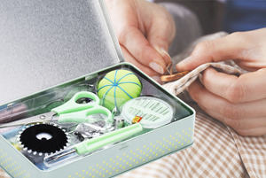 High品質デラックス縫製キットDIYプロモーションホテル縫製キットブリキボックス裁縫セット - Product Image 4