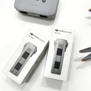 Batería de Vuelo Inteligente Original Matrice Serie 4, 6741mAh Li-Ion 4S, Batería Inteligente para Accesorios de Dron DJMatrice 4T/4E - Product Image 1