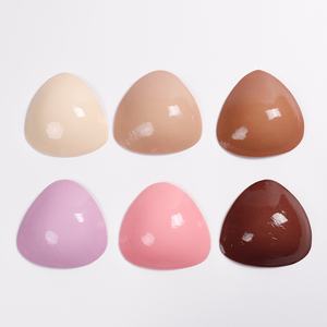 A/B/C/Dスキントーン両面接着スポンジ軽量防水スティッキーブラインサートプッシュアップシリコーンブラカップ - Product Image 2