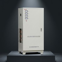 Estabilizador de Voltaje CA Trifásico DELIXI SJW Tipo Gabinete 380V, Regulador Automático de Alta Precisión, Certificado CE, Stock de Fábrica