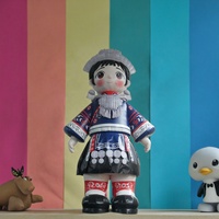Modèle publicitaire gonflable en PVC personnalisé pour les costumes de poupées géantes d'extérieur pour les décorations de centres commerciaux
