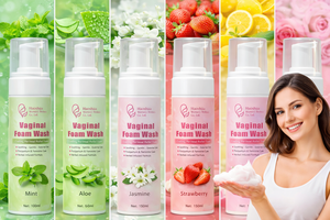 Nettoyant moussant pour l'hygiène intime féminine 60 ml, équilibre du pH et contrôle des odeurs avec probiotiques et soins aux herbes pour la fraîcheur et le confort. - Product Image 3