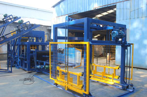 Machine de fabrication de blocs de béton entièrement automatique QT4A-15, machine à briques à pression hydraulique, cycle de 15 secondes pour blocs pleins et creux - Product Image 6