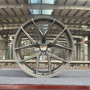 Rueda Forjada FCS-24 Personalizada de 1 Pieza con Diseño de Radios en Y y Borde Grande en Gris Pistola para <span class=keywords><strong>BMW</strong></span> X1 X3 X5 X6 M3 M4 M5 - Product Image 1