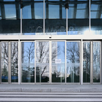 Porte Coulissante Automatique Intelligente Électrique en Verre pour Salle de Conférence avec Contrôle Wi-Fi et Application, Porte Coulissante Électrique à Induction Intelligente