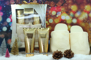 Oem/Odm özel etiket vücut bakımı şımartan terlik ayak kremi losyon fırçalayın bakım altın tasarım hediye noel tatili için Set - Product Image 4