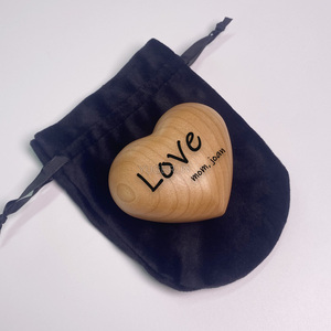 Urna de corazón de madera de cerezo de estilo europeo moderno, Mini recuerdo de madera elegante para cenizas humanas, suministros funerarios, recuerdos preciados - Product Image 5
