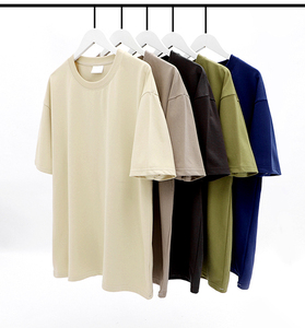 MT2575 Vente en gros de t-shirts personnalisés 3XL 240g 90% coton, 10% polyester à épaules tombantes, t-shirts blancs et noirs unis - Product Image 1