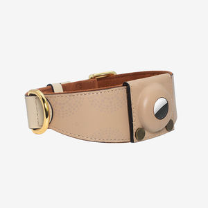Collar <span class=keywords><strong>de</strong></span> perro <span class=keywords><strong>de</strong></span> cuero genuino económico personalizado 2025 con estilo <span class=keywords><strong>de</strong></span> lujo y hebilla compatible con <span class=keywords><strong>Airtag</strong></span> - Product Image 1