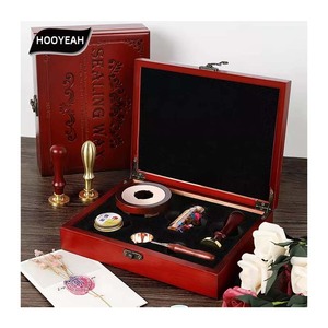 Tùy chỉnh sơn mài niêm phong lò hộp gỗ thiết lập, phù hợp với tem tùy biến, dập nổi tem nhà sản xuất bán buôn - Product Image 1