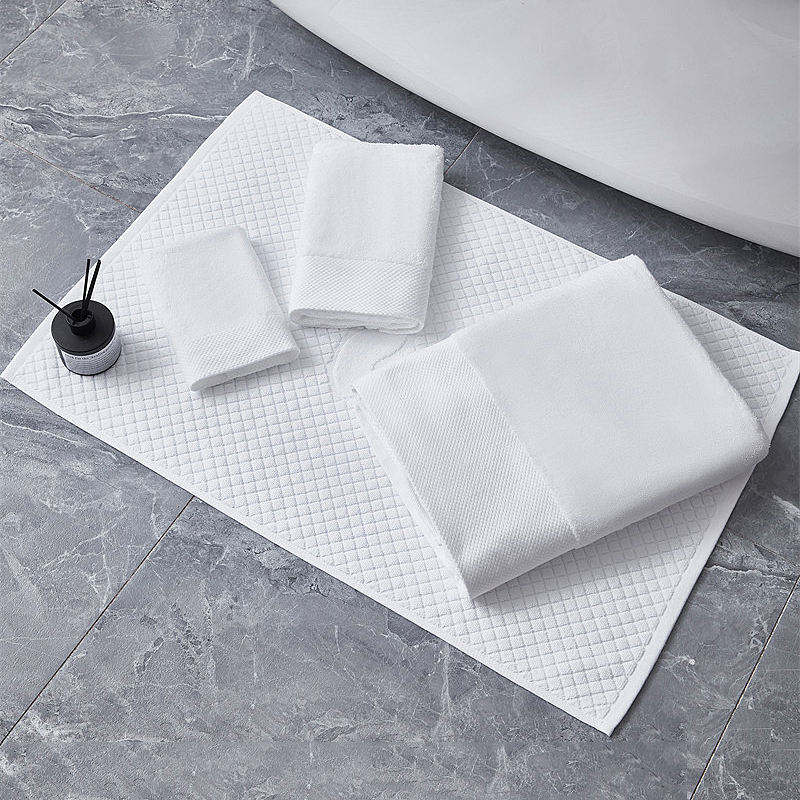 Serviettes de bain et tapis de bain