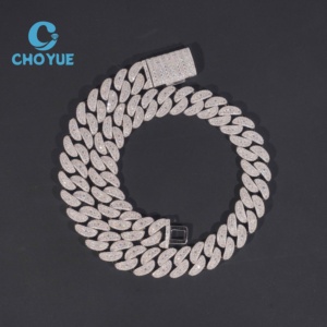 ลดราคาพิเศษ สร้อยคอเงินแท้ S925 ขนาด 18 มม. แบบ Cuban Link 4 แถว ประดับเพชรโมอิสซาไนต์ สไตล์ฮิปฮอป เครื่องประดับคุณภาพสูง สร้อยคอผู้ชาย ผ่านการทดสอบเพชร GRA - Product Image 3