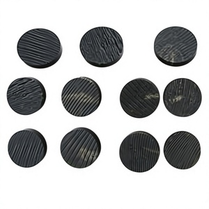 Boutons en corne noire naturelle à 4 trous, dos plat, écologiques, forme carrée, perles décoratives, fournisseur en gros B.S International - Product Image 4
