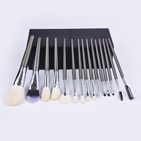 Ensemble de pinceaux de maquillage professionnels Dongshen 13/15 pièces en poils de chèvre naturels avec manche en bois, étiquette privée pour le maquillage du visage et des yeux