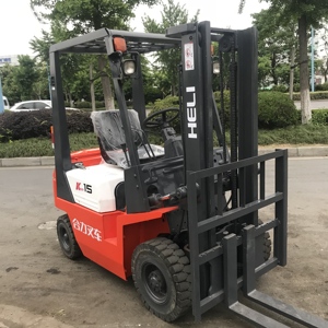 Montacargas Diésel Usado HELI K15, 3 Toneladas, Tracción 4x4, Mástil de Dos Etapas, 2 Años de Garantía, Listo para la Venta - Product Image 4