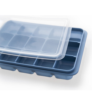 Plateau à glaçons en silicone personnalisé de 15 cubes avec couvercle, machine à glaçons portable et flexible pour cocktail de whisky et café froid - Product Image 6