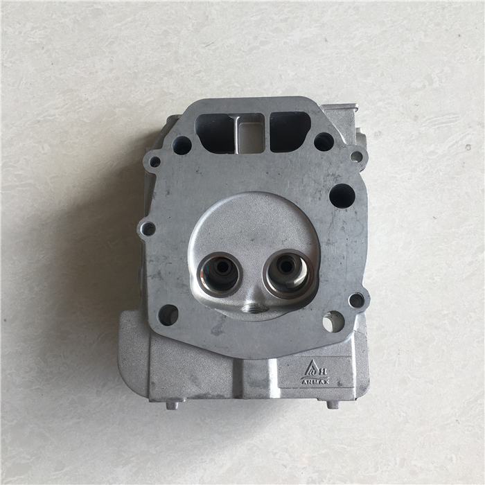 ROBINEH12シリンダーヘッドMT72FWランマーシリンダーエンジンスペア