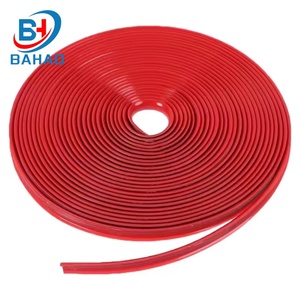 Vente en gros fabricant 2026 Bande de protection de <span class=keywords><strong>jante</strong></span> de luxe en PVC pour pneus de voiture, rouleau de 8M, multicolore, auto-adhésive - Product Image 1