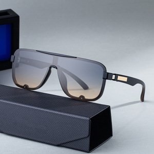 Lunettes de soleil polarisées de luxe pour hommes, monture carrée, noires, verres PC UV400, monture en plastique et métal, protection solaire pour la conduite en extérieur - Product Image 1