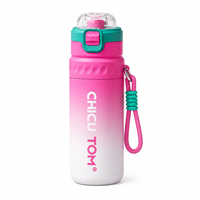 Bouteille d'eau isotherme en acier inoxydable 304 de 630 ml avec logo personnalisé, pulvérisateur de brume, couvercle rabattable et sangle de transport pour l'école et le sport
