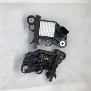 Régulateur de tension 14V pour Bosch Marque 0272220813 0272220843 Régulateurs 12V pour <span class=keywords><strong>Mercedes</strong></span> E200 E250 M274 Moteur <span class=keywords><strong>Alternateur</strong></span> - Product Image 1