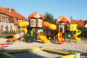 Parque infantil Tobogán grande de plástico Parque infantil comercial de fábrica Equipo de parque infantil al aire libre Tema forestal - Product Image 4